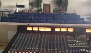 To the Iglesia Bautista Gracia Eterna – Let My People Hear!